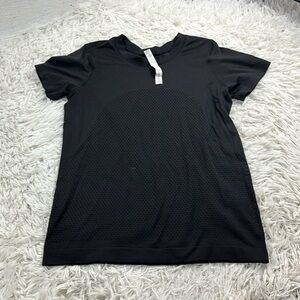Lululemon Breeze By Short Sleeve Black / Black